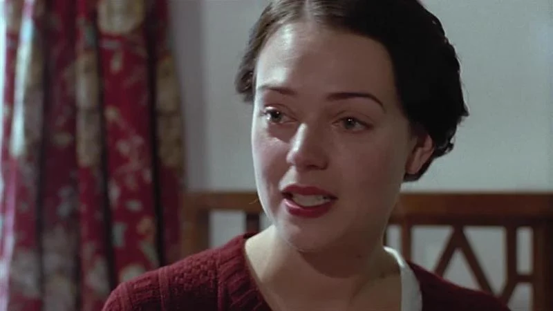 Кадры из сериала Пуаро Агаты Кристи (1989)